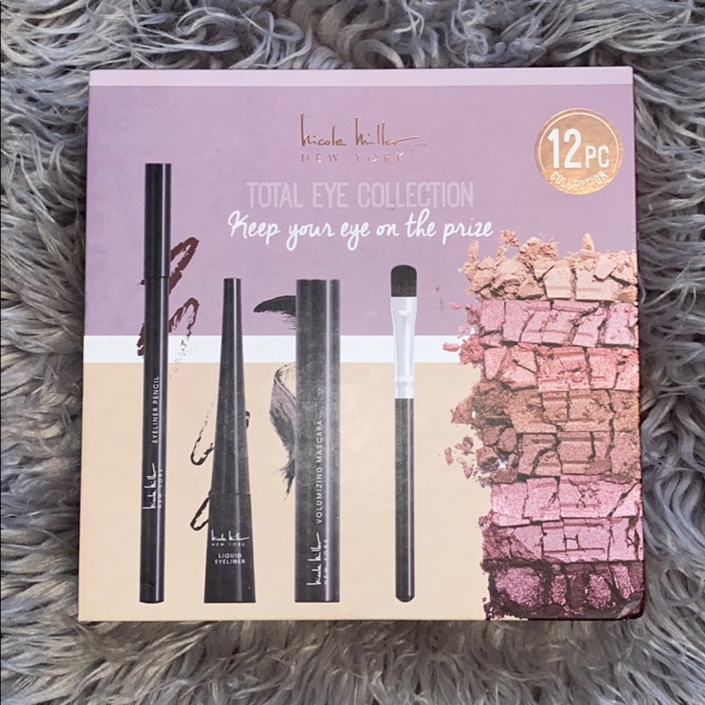 Nicole Miller Total Eye Kit